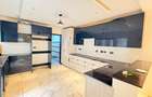 5 Bed Townhouse with En Suite in Lavington - 2