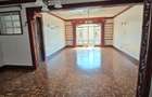 3 Bed Apartment with En Suite at Riverside Drive - 17