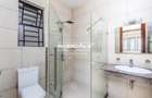 4 Bed Apartment with En Suite in Parklands - 14