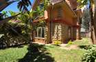 5 Bed Townhouse with En Suite at Othaya Road - 2