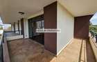 3 Bed Apartment with En Suite in Riverside - 1