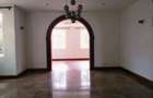 4 Bed Villa with En Suite in Rosslyn - 5
