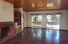 4 Bed House with En Suite at Off Redhill Dr - 4