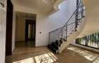 5 Bed House with En Suite at Hardy Area - 11