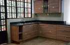 4 Bed Townhouse in Redhill - 6
