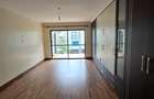 5 Bed Townhouse with En Suite at Grovelia Grove - 14