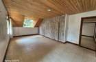 6 Bed House with En Suite in Rosslyn - 6