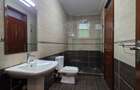 3 Bed Apartment with En Suite in Riverside - 12