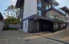 5 Bed Villa with En Suite in Lavington - 1
