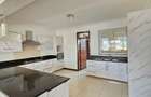 4 Bed Apartment with En Suite at Brookside Drive - 8
