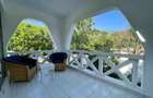 Furnished 5 Bed Apartment with En Suite at Greenwood Drive - 6