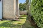 5 Bed Townhouse with Garden in Lavington - 10
