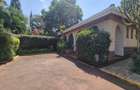 5 Bed House with Garden in Rosslyn - 4