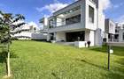 5 Bed Villa with En Suite in Runda - 1