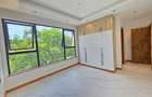 Serviced 2 Bed Apartment with En Suite in Spring Valley - 15