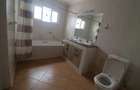 4 Bed Townhouse with En Suite in Nyari - 7