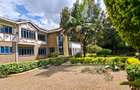 5 Bed House with En Suite in Runda - 3
