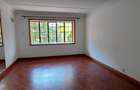 5 Bed Townhouse with En Suite in Runda - 11