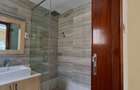 6 Bed Townhouse with En Suite in Lavington - 15