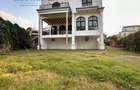 5 Bed Townhouse with En Suite at Loresho - 18