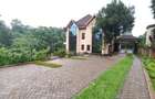 10 Bed House with En Suite at Off Redhill Link Road - 1
