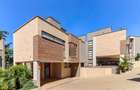 4 Bed Villa with En Suite in Lavington - 1