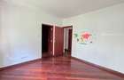 5 Bed Townhouse with En Suite at Rossylin Lone Tree - 12