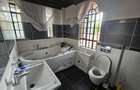 4 Bed House with En Suite in Runda - 11