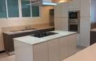 Serviced 3 Bed Apartment with En Suite in Riverside - 18