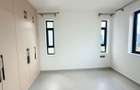 3 Bed Apartment with En Suite at Brookside - 13