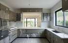 6 Bed Townhouse with En Suite in Lavington - 6