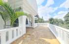 5 Bed House with En Suite at Nyari - 19