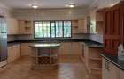 5 Bed Townhouse with En Suite in Runda - 12