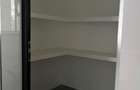 4 Bed Apartment with En Suite at Riverside Drive - 7