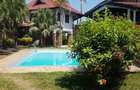 10 Bed Apartment in Nyali Area - 8