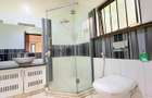 4 Bed Apartment with En Suite in Westlands Area - 17