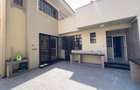 4 Bed Townhouse with En Suite in General Mathenge - 9