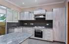 3 Bed Apartment with En Suite in Riverside - 4