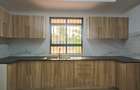 7 Bed House with En Suite at Hillcrest - 6
