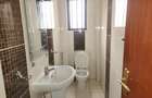 3 Bed Apartment with En Suite at Hatheru Road - 7
