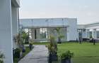 Serviced 2 Bed Apartment with En Suite at City Park Drive - 14