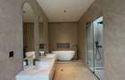 5 Bed Villa with En Suite in Runda - 16