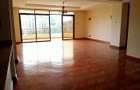 4 Bed Apartment with En Suite in Riverside - 4