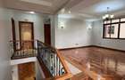 4 Bed Apartment with En Suite in Riverside - 11
