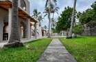 4 Bed Villa with En Suite at Watamu - 1