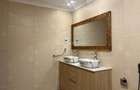 5 Bed Townhouse with En Suite in Rosslyn - 11
