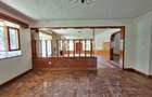 6 Bed House with En Suite at Off Redhill Dr - 12