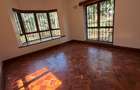 5 Bed Villa with Swimming Pool in Runda - 9