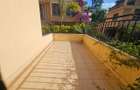 5 Bed Townhouse with En Suite in Kyuna - 16