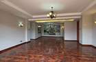 4 Bed Apartment with En Suite in Riverside - 2